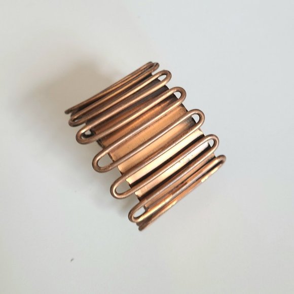 Copper swirl design cuff bracelet. - Picture 11 of 11